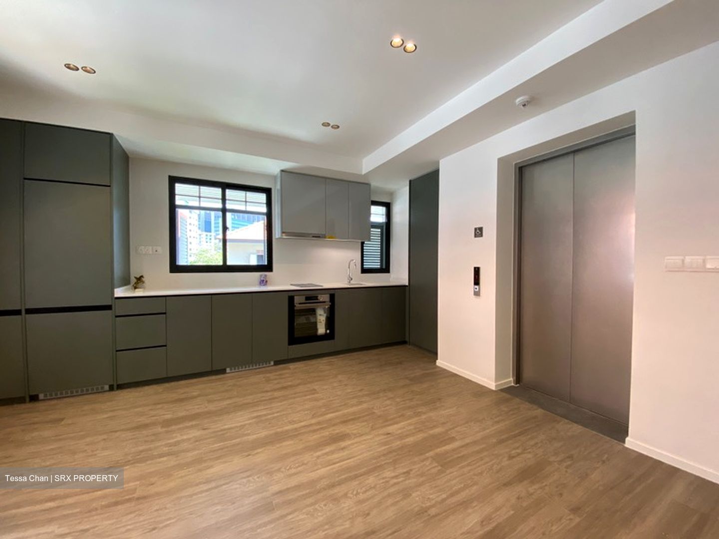 Avenue South Residence (D3), Apartment #628278541